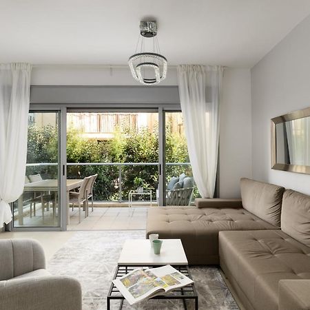 Quiet Hideaway & Terrace Near Beach By Feelhome Tel Aviv Exterior photo