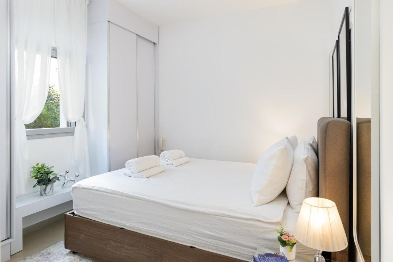 Quiet Hideaway & Terrace Near Beach By Feelhome Tel Aviv Exterior photo