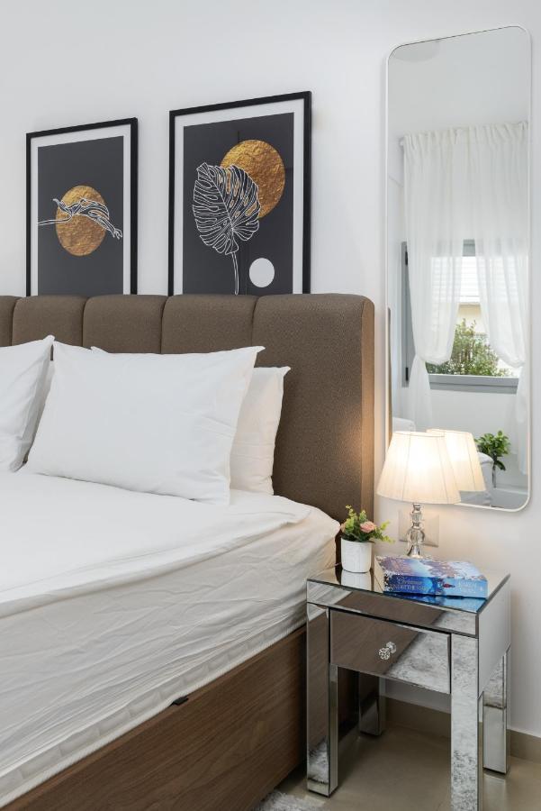 Quiet Hideaway & Terrace Near Beach By Feelhome Tel Aviv Exterior photo